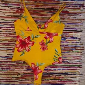 Guess tanktop thong bodysuit